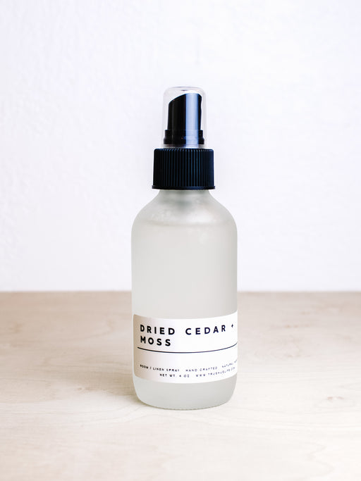 True Hue - Dried Cedar + Moss Room Spray
